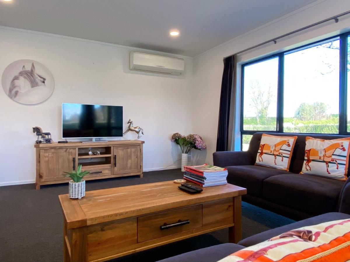 Unique Equestrian Lifestyle Bed & Breakfast Tamahere Dış mekan fotoğraf