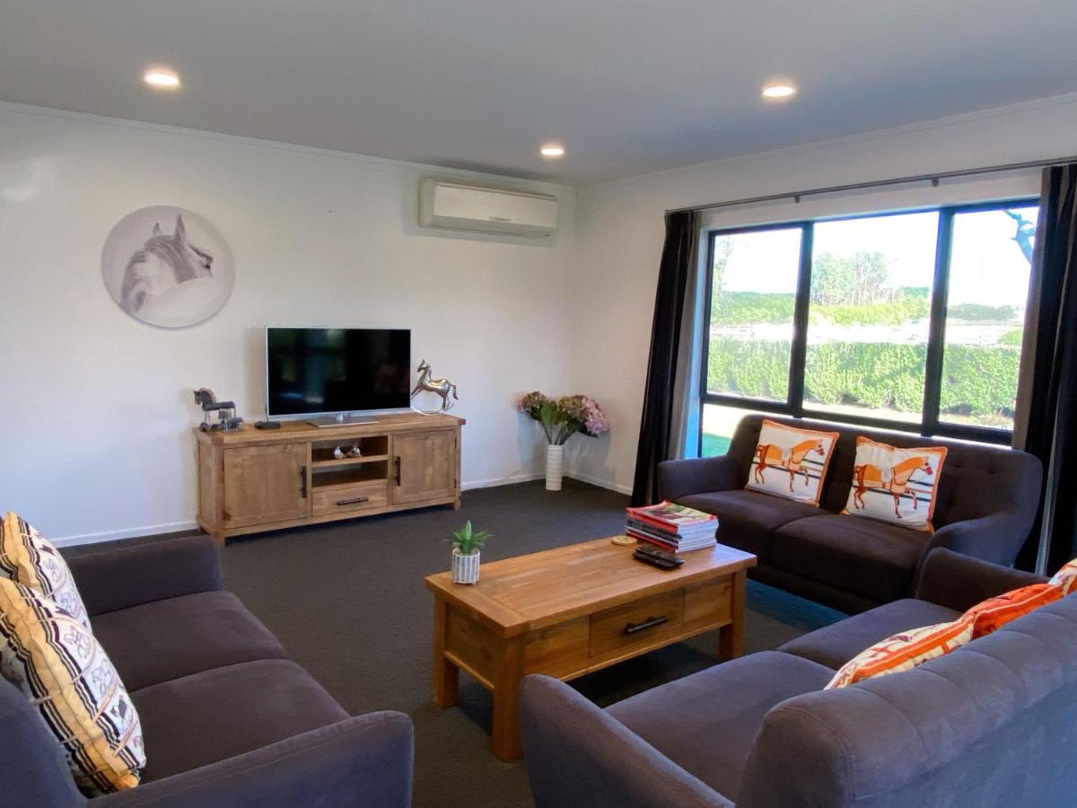 Unique Equestrian Lifestyle Bed & Breakfast Tamahere Dış mekan fotoğraf